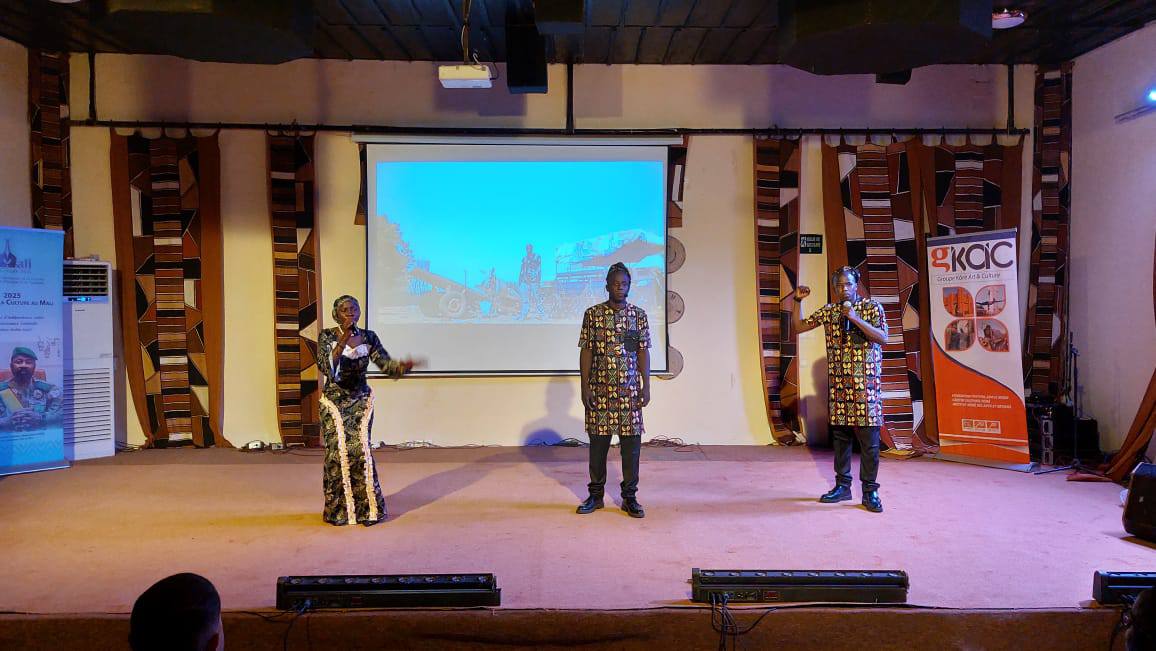 Week-End Culturel du mois d’août, le CCK a accueilli ce Samedi 29 août 2025, les talents du Slam Segovien et Malien.